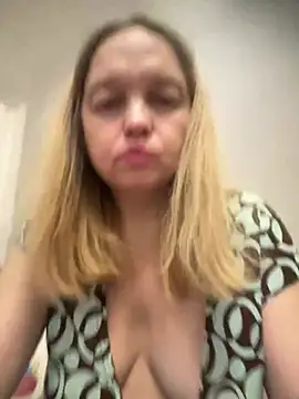 Susanel online show from 01/21/25, 10:08