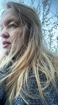 Susanel online show from 03/09/25, 02:32