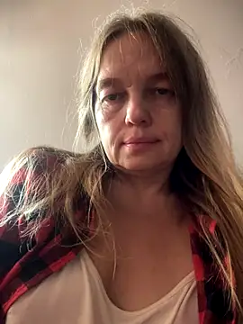 Susanel online show from 09/12/25, 10:48