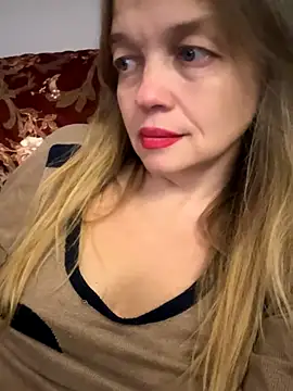 Susanel online show from 09/17/25, 08:32