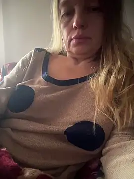 Susanel online show from 09/20/25, 09:43