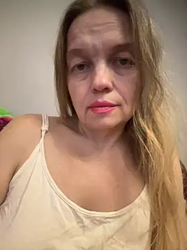 Susanel online show from 09/22/25, 05:37