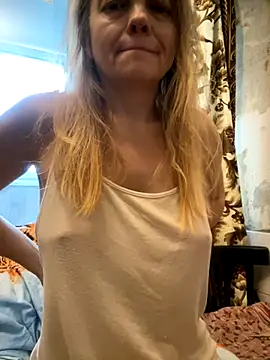 Susanel online show from 10/25/25, 10:56