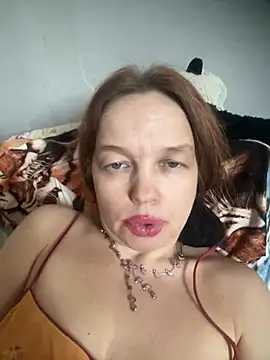 Snapshot of Susanel chatting on 03/19/26, 10:19 Susanel online show from 03/19/26, 10:19