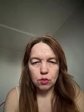 Snapshot of Susanel chatting on 04/09/26, 11:37 Susanel online show from 04/09/26, 11:37