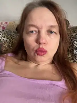 Snapshot of Susanel chatting on 04/12/26, 09:36 Susanel online show from 04/12/26, 09:36