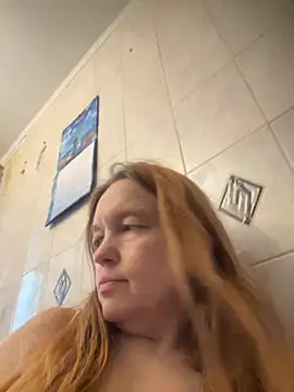 Snapshot of Susanel chatting on 04/15/26, 11:06 Susanel online show from 04/15/26, 11:06