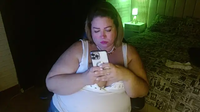 bella savati online show from 02/07/25, 01:04