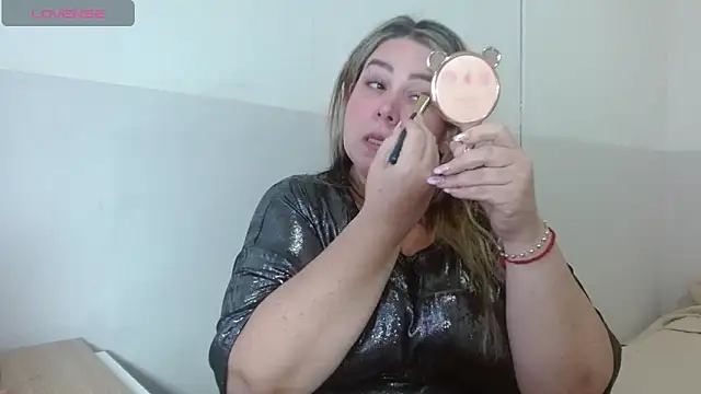 bella savati online show from 09/18/25, 12:34