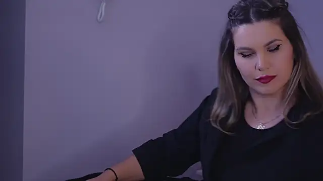 FeliciaKrige online show from 02/07/25, 12:42