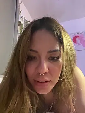 Snapshot of LilEuphoria chatting on 04/11/26, 07:45 LilEuphoria online show from 04/11/26, 07:45