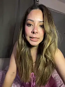 Snapshot of LilEuphoria chatting on 04/14/26, 04:29 LilEuphoria online show from 04/14/26, 04:29