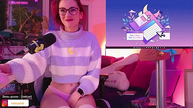 Snapshot of Indriya2x0 chatting on 11/19/25, 09:04 Indriya2x0 online show from 11/19/25, 09:04