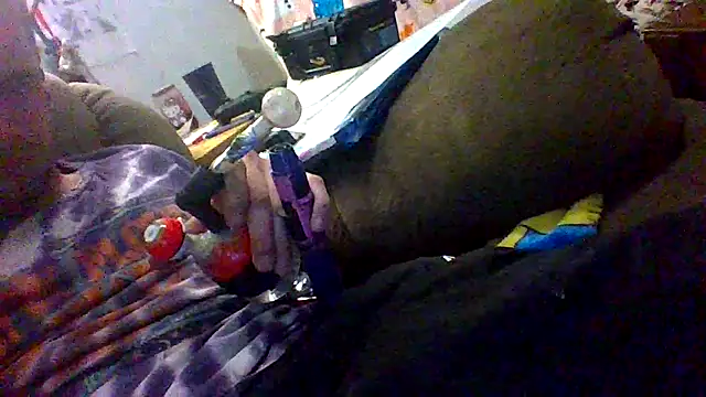 Snapshot of cumgitsumdic chatting on 03/05/26, 04:47 cumgitsumdic online show from 03/05/26, 04:47