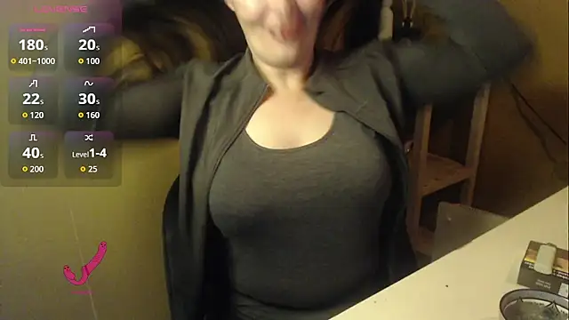 Snapshot of cloe85nl chatting on 04/21/26, 07:36 cloe85nl online show from 04/21/26, 07:36