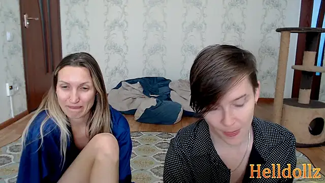 Helldollz online show from 12/11/24, 09:30