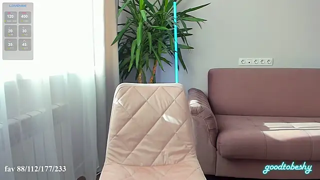 Snapshot of goodtobeshy chatting on 10/26/25, 11:27 goodtobeshy online show from 10/26/25, 11:27