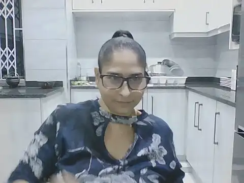 Snapshot of Indiankushy chatting on 06/30/26, 05:47 Indiankushy online show from 06/30/26, 05:47