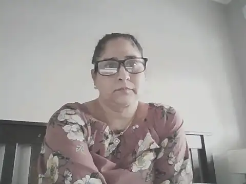 Snapshot of Indiankushy chatting on 07/10/26, 01:03 Indiankushy online show from 07/10/26, 01:03