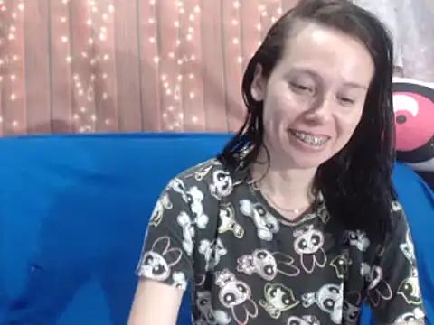 Venusluxodomme online show from 02/16/26, 03:24