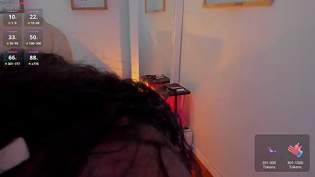 Snapshot of zobe_love chatting on 04/03/26, 04:49 zobe love online show from 04/03/26, 04:49