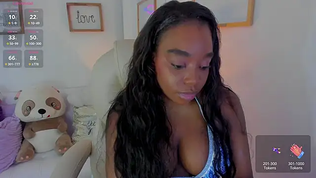 Snapshot of zobe_love chatting on 05/11/26, 05:21 zobe love online show from 05/11/26, 05:21