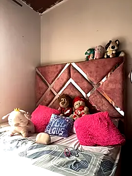 Snapshot of MonicaSex_ chatting on 11/30/25, 07:07 MonicaSex online show from 11/30/25, 07:07