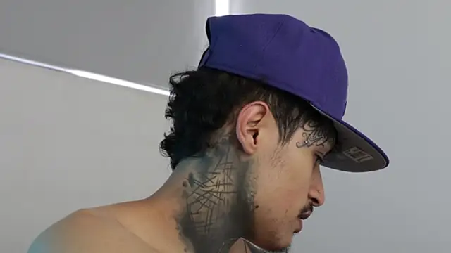 Snapshot of trieone chatting on 12/10/24, 07:54 trieone online show from 12/10/24, 07:54