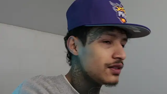 Snapshot of trieone chatting on 12/11/24, 10:47 trieone online show from 12/11/24, 10:47