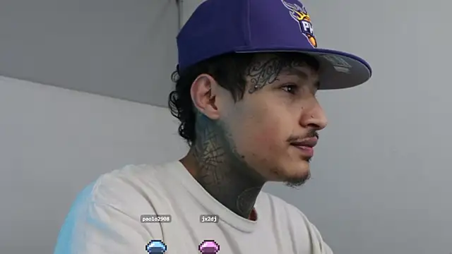 Snapshot of trieone chatting on 01/01/25, 08:56 trieone online show from 01/01/25, 08:56