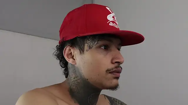 Snapshot of trieone chatting on 02/07/25, 04:59 trieone online show from 02/07/25, 04:59