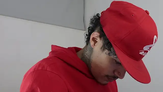 Snapshot of trieone chatting on 02/07/25, 08:01 trieone online show from 02/07/25, 08:01