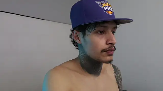 Snapshot of trieone chatting on 02/27/25, 03:58 trieone online show from 02/27/25, 03:58