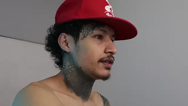 Snapshot of trieone chatting on 03/03/25, 05:20 trieone online show from 03/03/25, 05:20