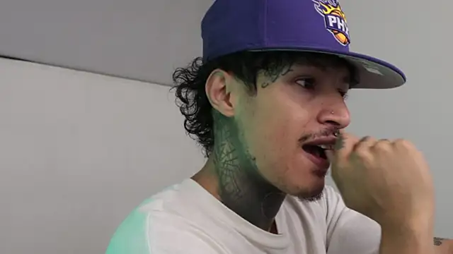 Snapshot of trieone chatting on 03/12/25, 07:35 trieone online show from 03/12/25, 07:35