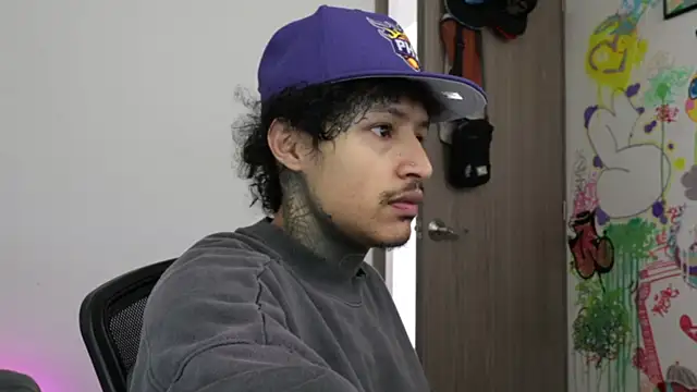 trieone online show from 02/07/26, 02:32