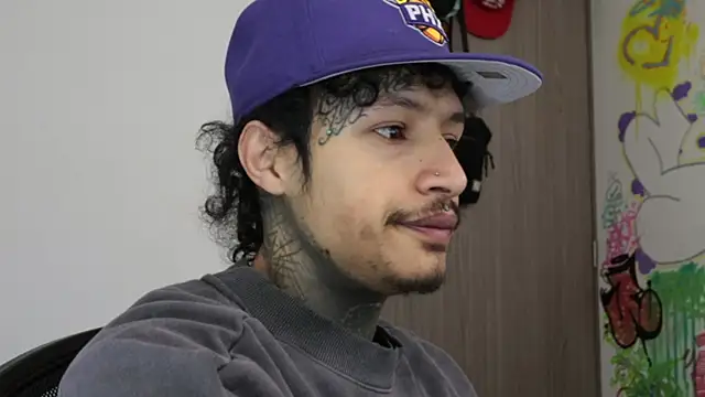 trieone online show from 02/21/26, 01:34