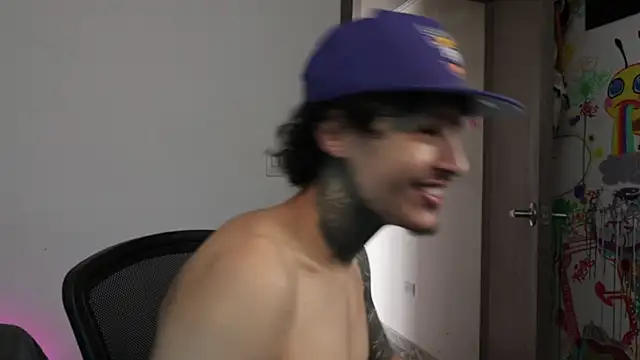 trieone online show from 03/13/26, 03:18