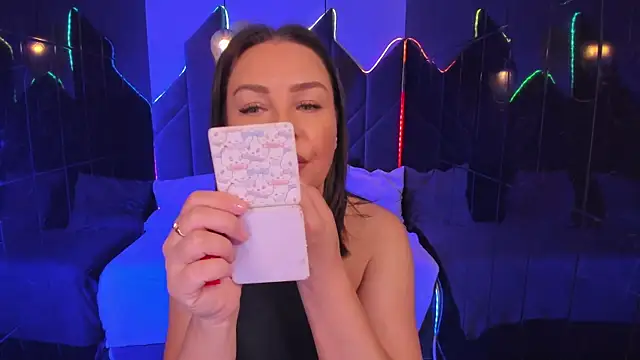 MilenaMellow online show from 10/31/25, 08:43