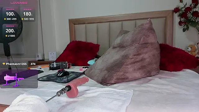 CaitlynLian online show from 03/17/25, 05:12