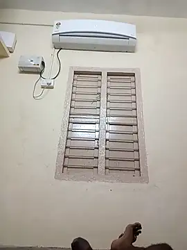 Snapshot of raj6fe chatting on 09/13/25, 02:33 raj6fe online show from 09/13/25, 02:33