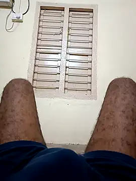 Snapshot of raj6fe chatting on 10/13/25, 11:49 raj6fe online show from 10/13/25, 11:49