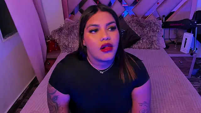 Victoria14  online show from 02/23/25, 11:14