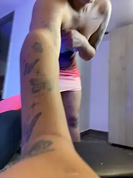 Victoria14  online show from 10/08/25, 08:06