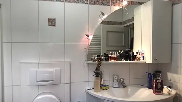 Viola Beck online show from 09/24/25, 08:28