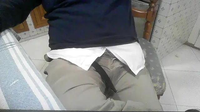 polloiw online show from 10/22/25, 01:33