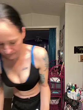 lolabunny9 online show from 03/03/25, 02:37