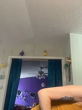 lolabunny9 online show from 03/16/25, 02:00