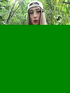 Snapshot of bunny_bicht chatting on 05/26/26, 07:32 bunny bicht online show from 05/26/26, 07:32