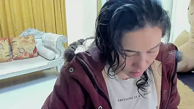 Snapshot of gaby_trent chatting on 12/23/24, 02:17 gaby trent online show from 12/23/24, 02:17